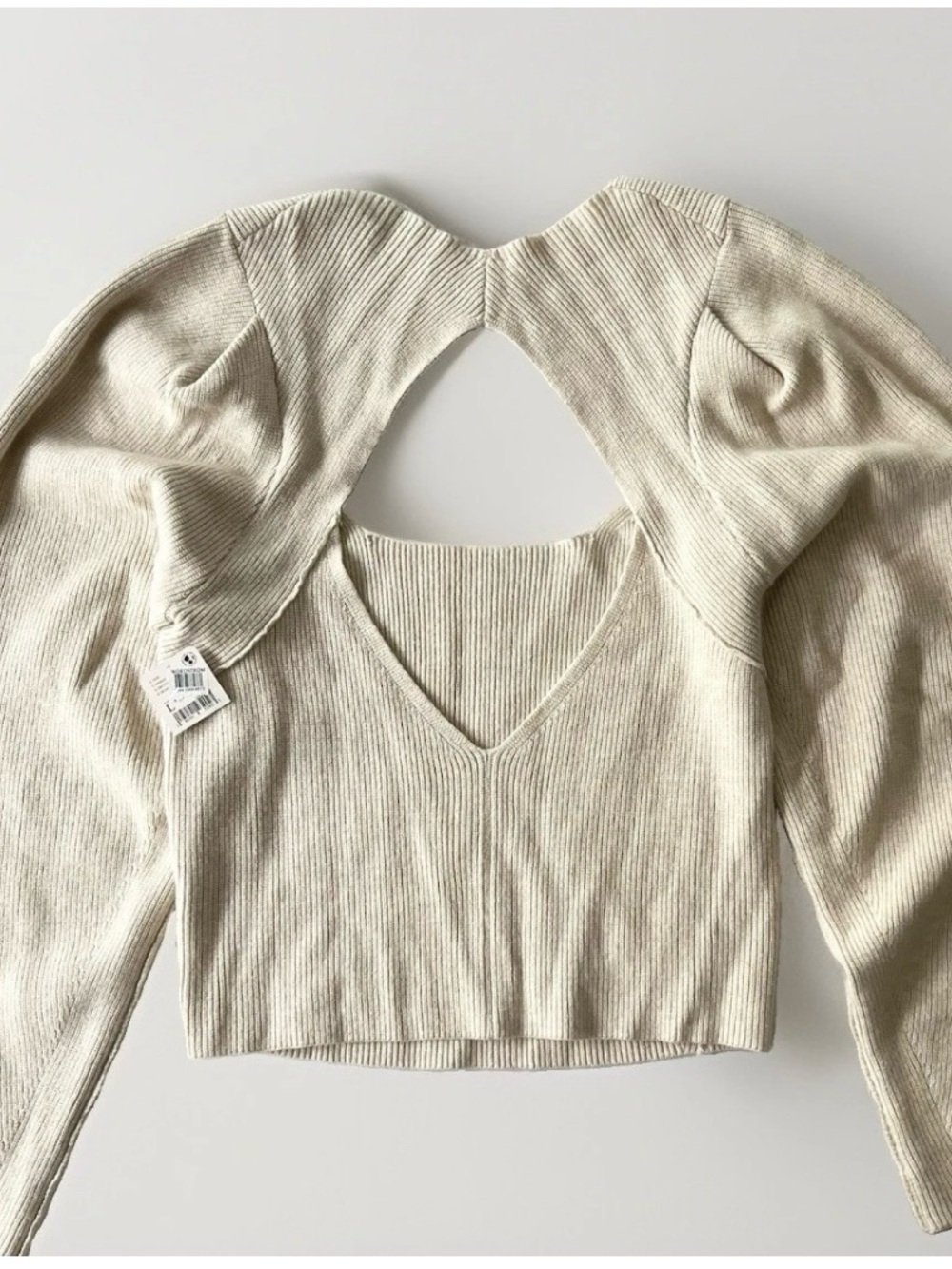 FREE PEOPLE Saffron Ribbed Open Back Sweater Top in Oatmeal Size L
NWT - Picture 9 of 11